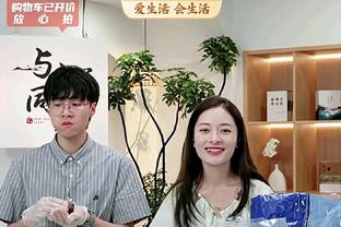 人生赢家！拉文晒圣诞节全家福 育有一子&妻子已身怀二胎